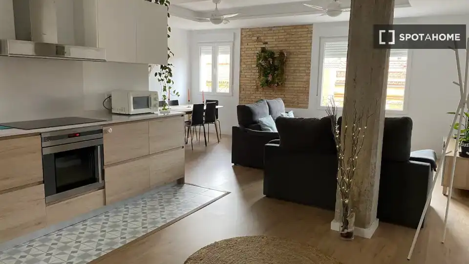 Sala d'estar de Pis de lloguer en Valencia amb Aire condicionat, Calefacció i Moblat