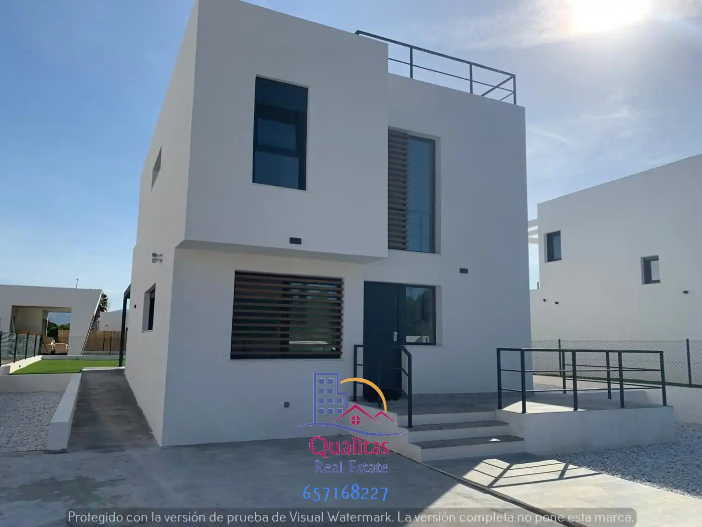 Vista exterior de Casa o xalet de lloguer en Oliva amb Aire condicionat, Calefacció i Jardí privat