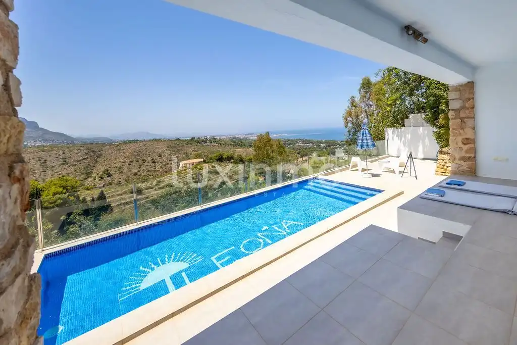 Villa con piscina in vendita a Las Rotas / Les Rotes, imagen 2