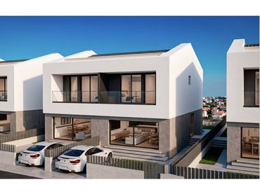 Casa con jardín en venta en Calle Cases Noves