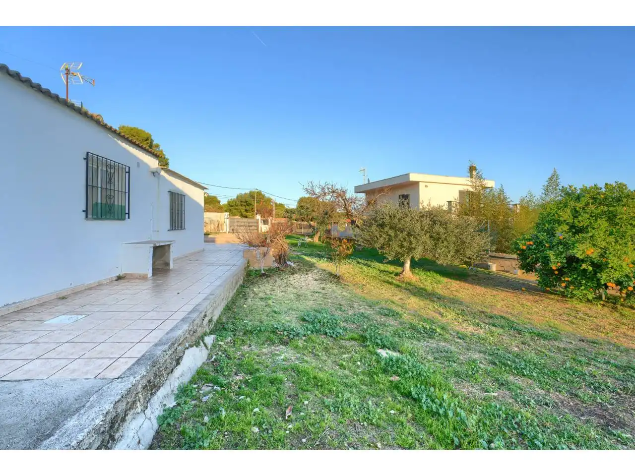 Jardí de Casa o xalet en venda en Vilanova i la Geltrú amb Aire condicionat i Jardí privat