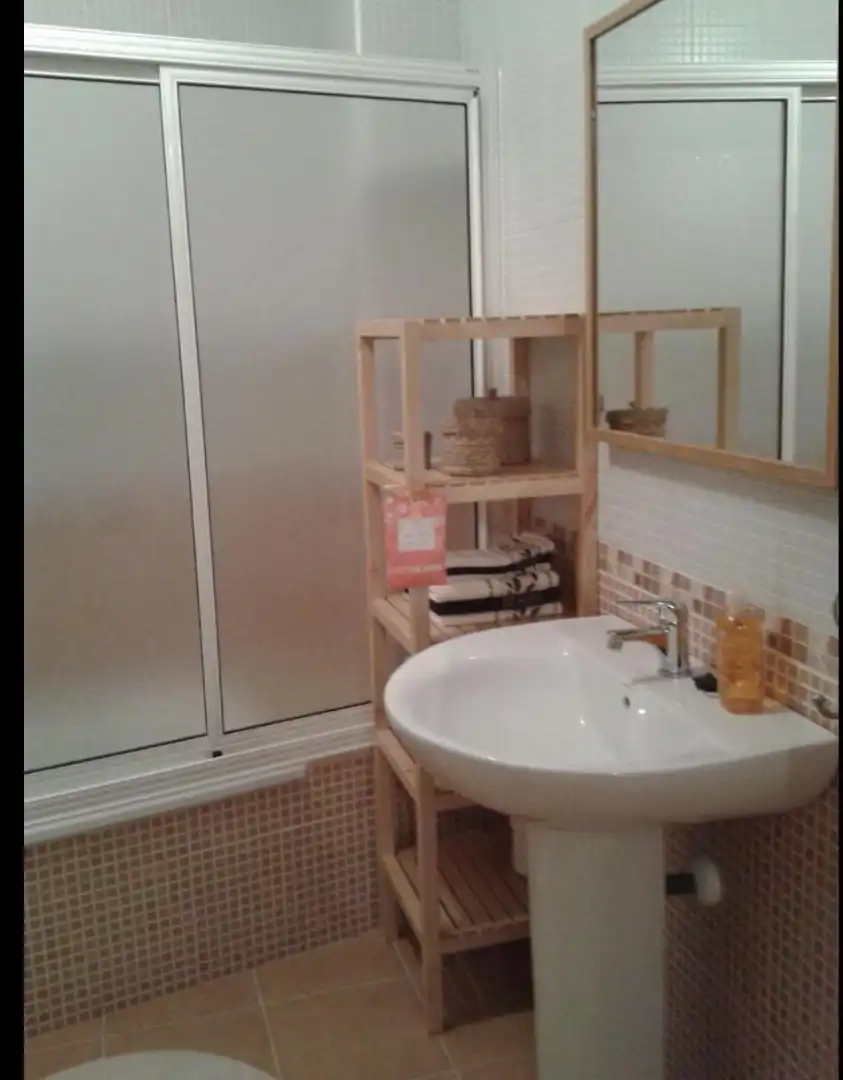 Bany de Apartament en venda en Malpica de Bergantiños amb Calefacció, Terrassa i Traster