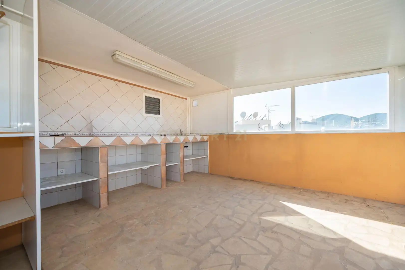 Cuina de Apartament en venda en Eivissa amb Aire condicionat, Traster i Piscina