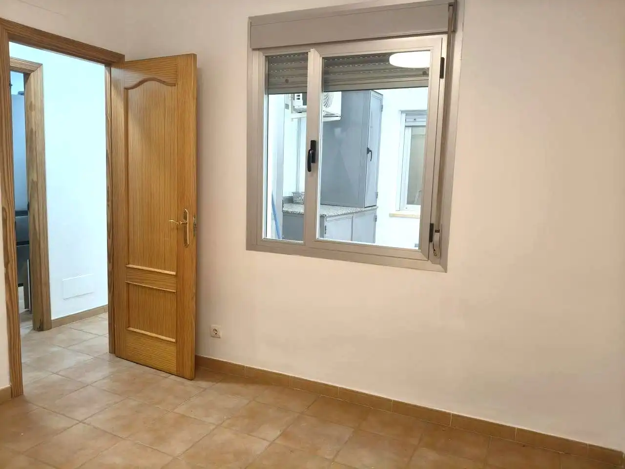 Schlafzimmer von Erdgeschoss zur Miete in Alhaurín de la Torre mit Klimaanlage und Abstellraum