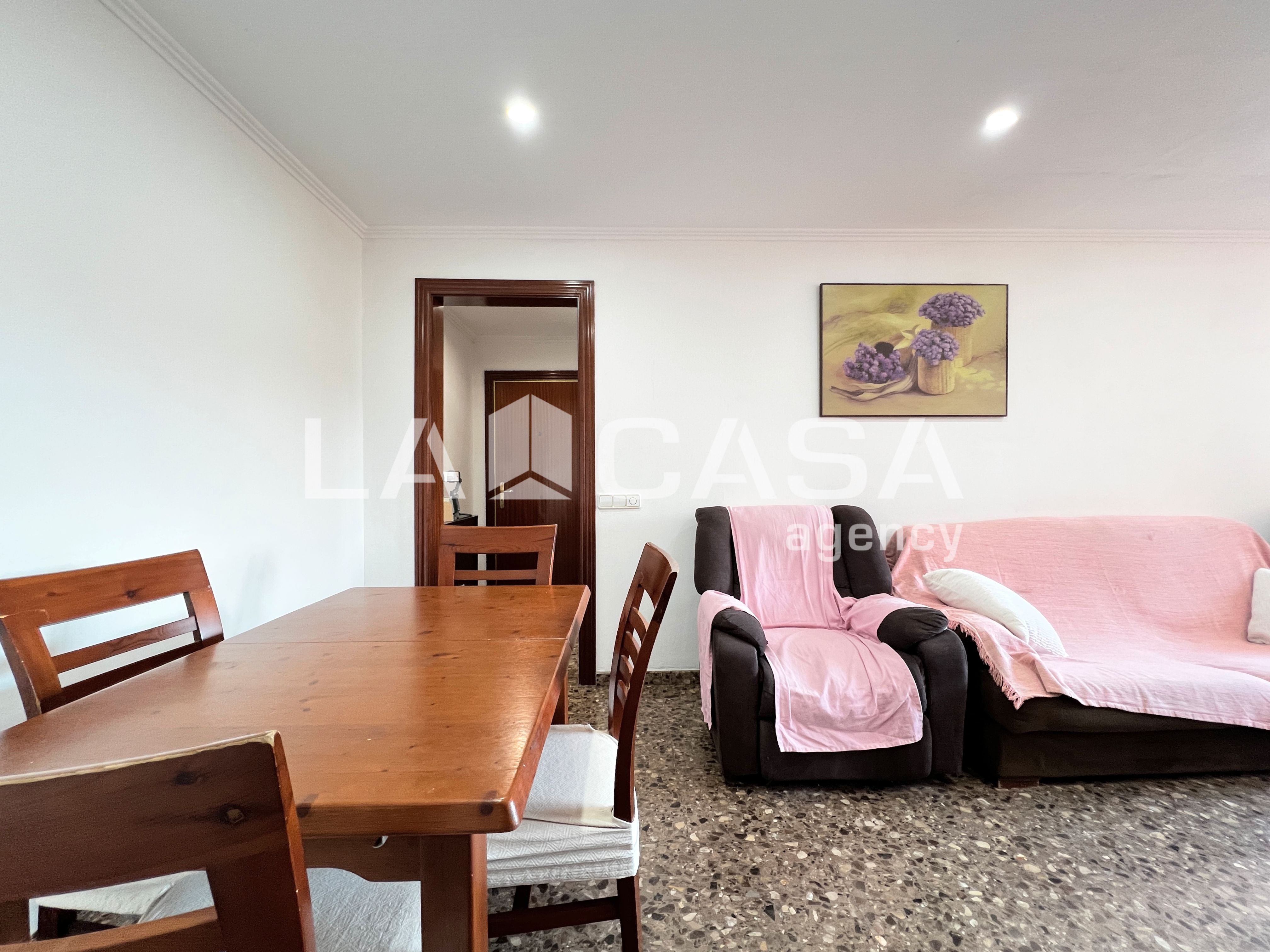Flat for sale in Badalona  with Heating