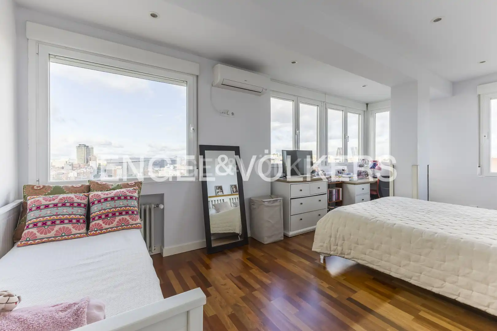 Bedroom of Attic for sale in Madrid  with Air Conditioner and Heating
