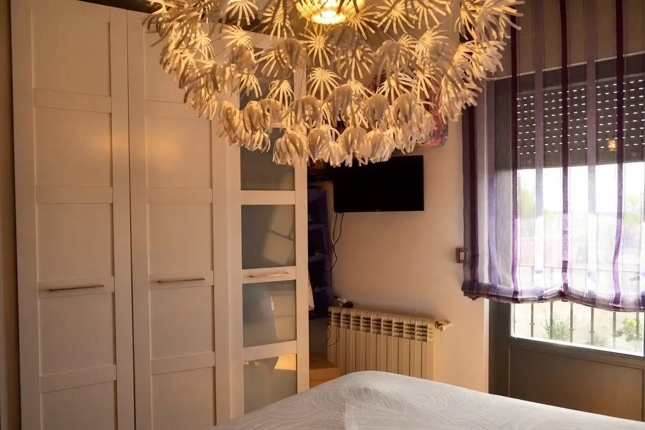 Bedroom of Houses for sale in Valverde de la Virgen, León