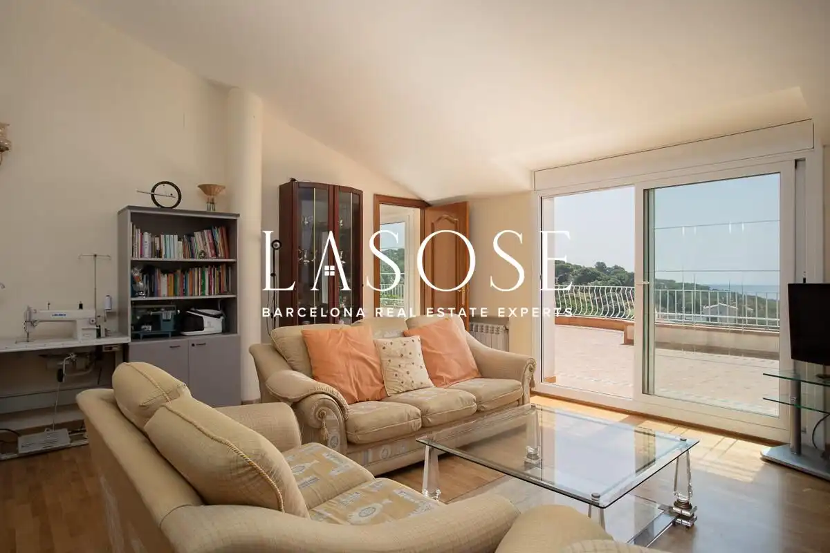 Living room of Houses for sale in Arenys de Munt  with Air Conditioner, Private garden and Terrace