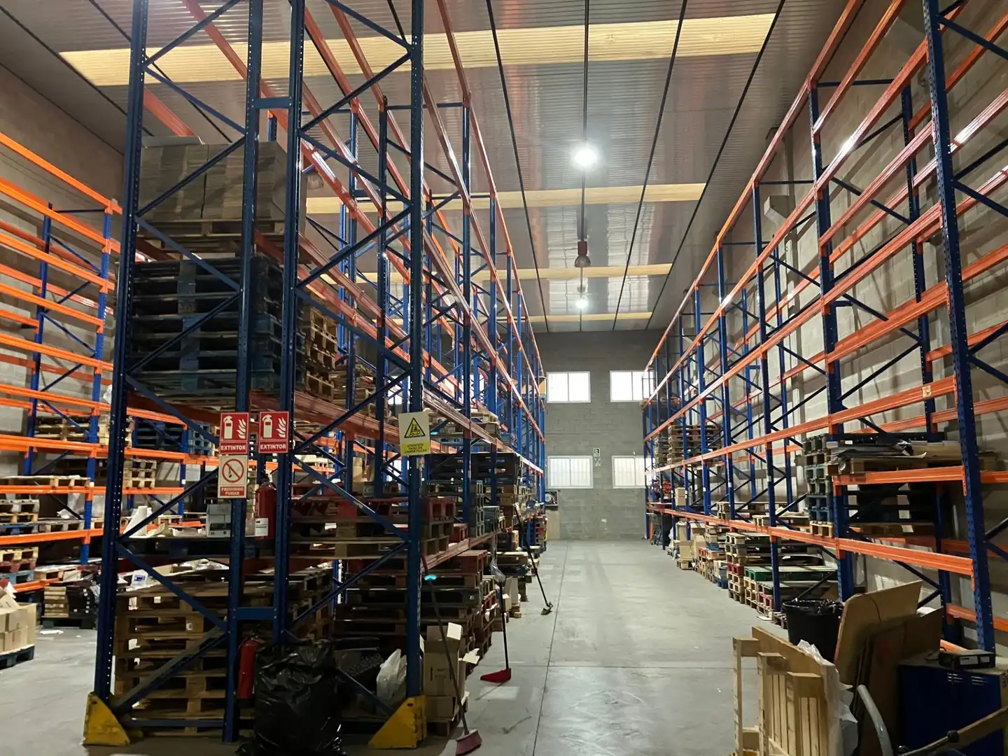 Nave industrial de alquiler en Teià