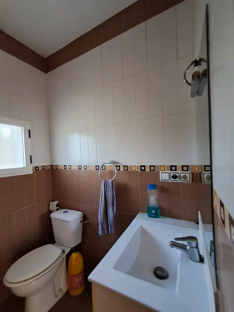 Badezimmer von Country house zum Verkauf in Berja mit Möbliert