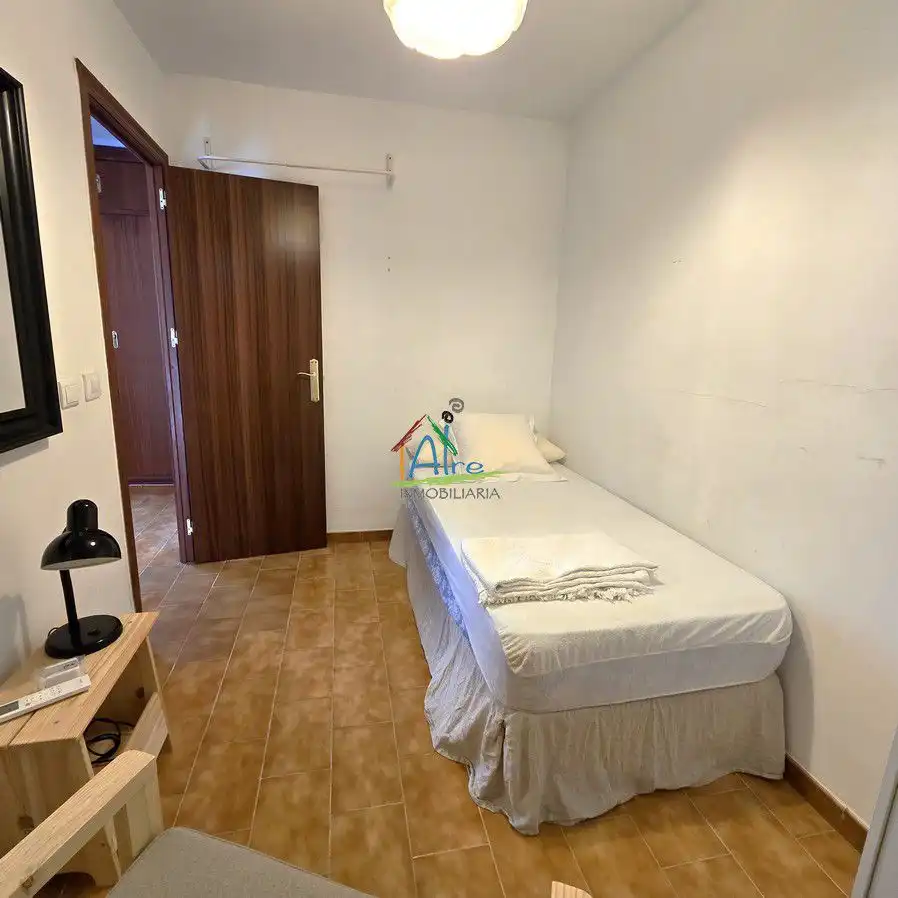 Dormitori de Casa adosada en venda en Almonte amb Aire condicionat, Calefacció i Terrassa