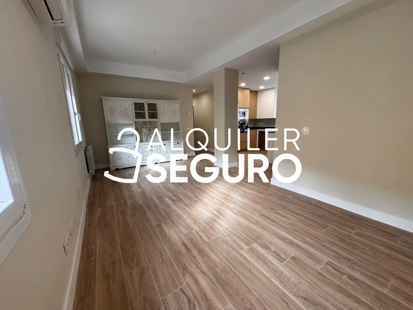 Dormitori de Pis de lloguer en  Madrid Capital amb Aire condicionat i Calefacció