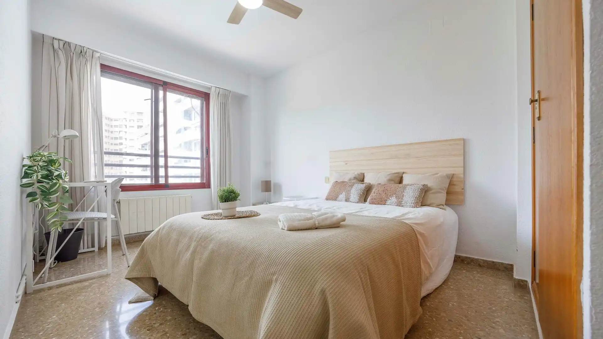 Room in N/A, Sant Llorenç - Zona Alfahuir