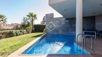 Swimming pool of House or chalet for sale in Sant Just Desvern  with Air Conditioner, Private garden and Terrace