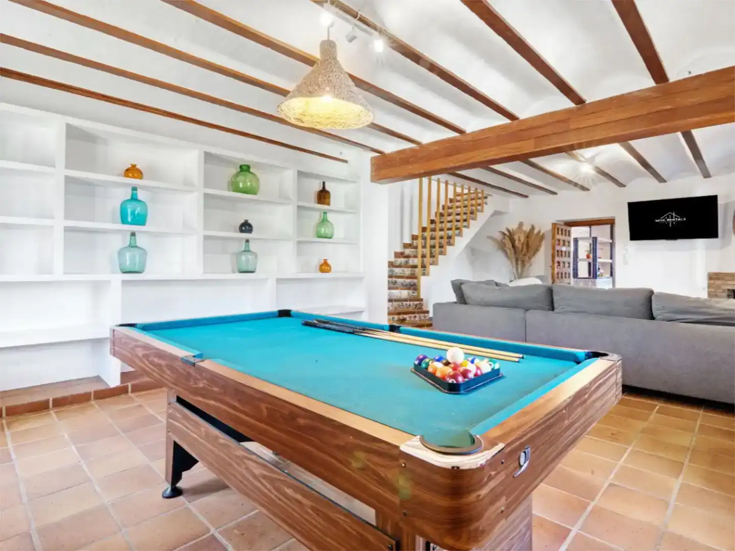 Sala de estar de Finca rústica de alquiler en Algemesí con Aire acondicionado, Jardín privado y Piscina