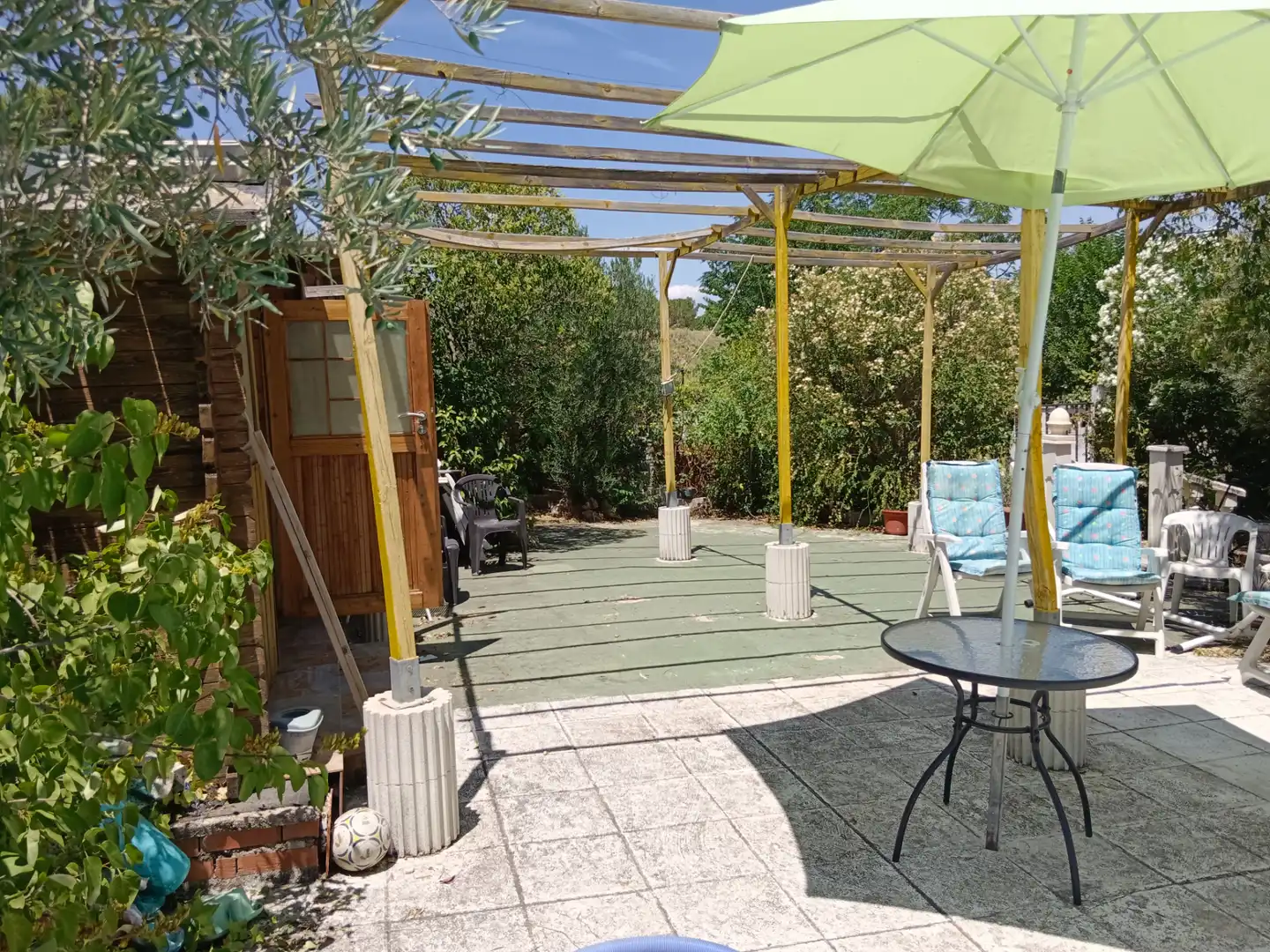 Terrassa de Casa o xalet en venda en Illana amb Jardí privat, Terrassa i Piscina