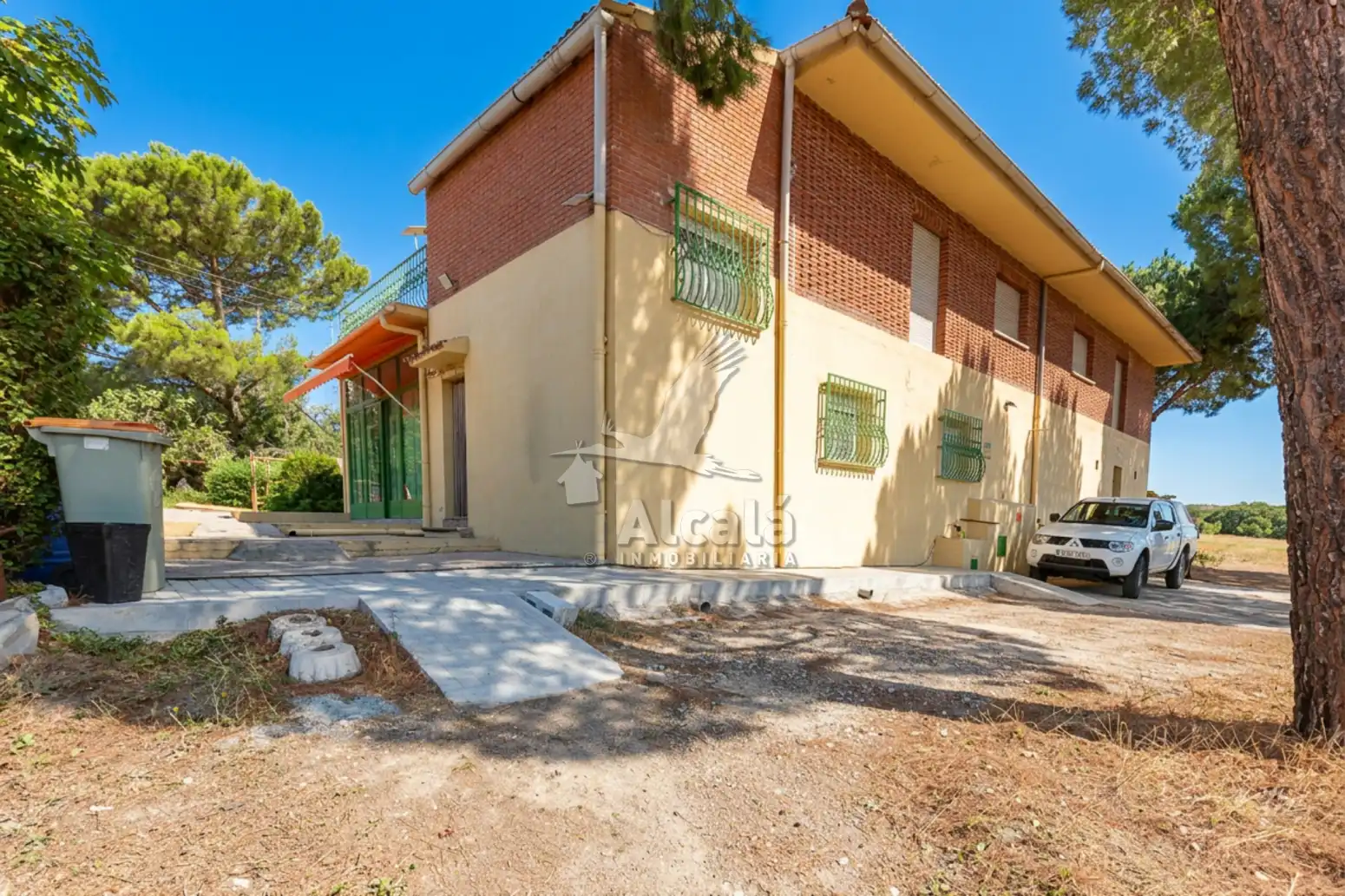 Außenansicht von Haus oder Chalet zum Verkauf in El Molar (Madrid) mit Schwimmbad