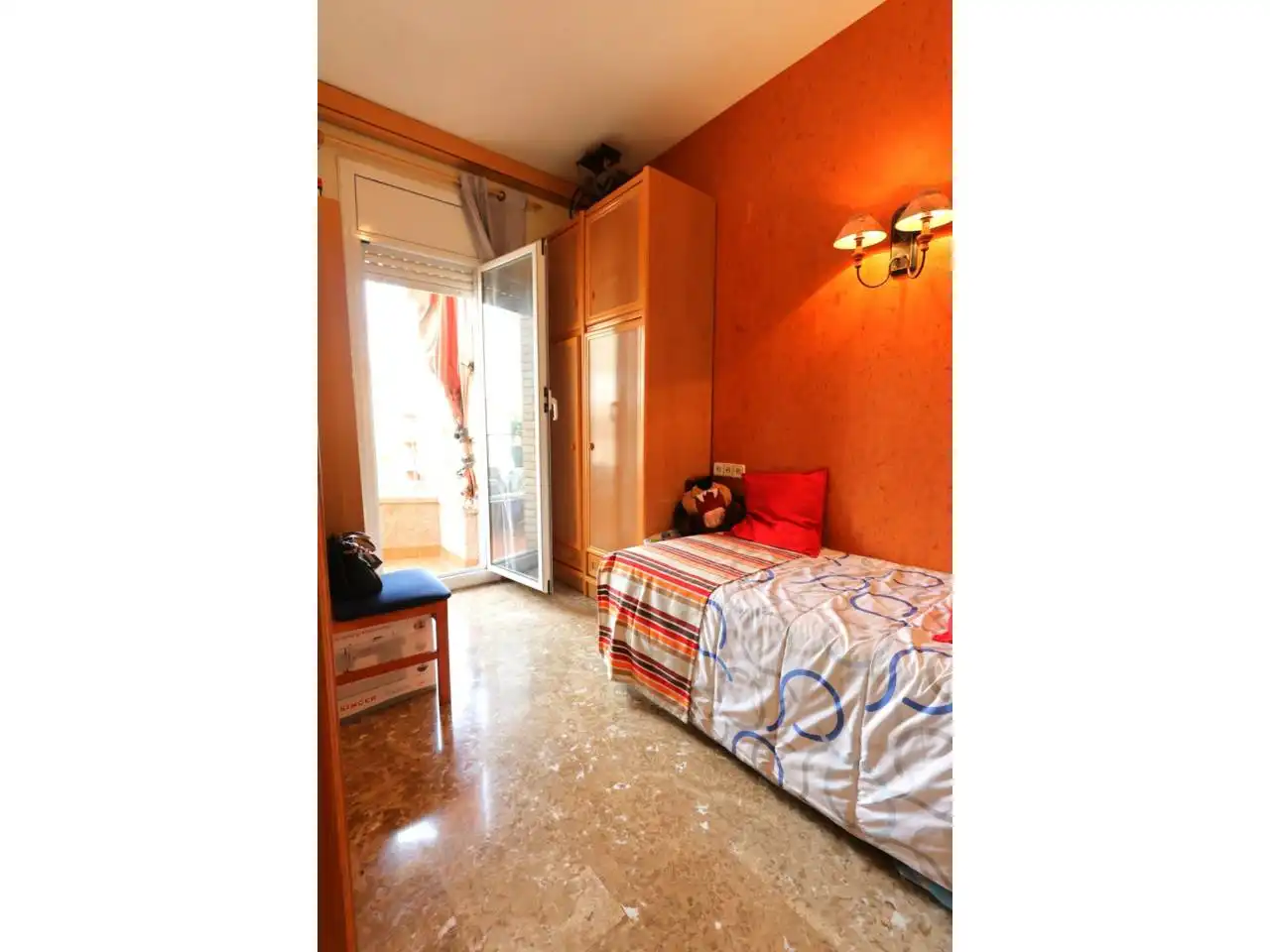 Schlafzimmer von Maisonette zum Verkauf in L'Hospitalet de Llobregat mit Klimaanlage, Heizung und Terrasse