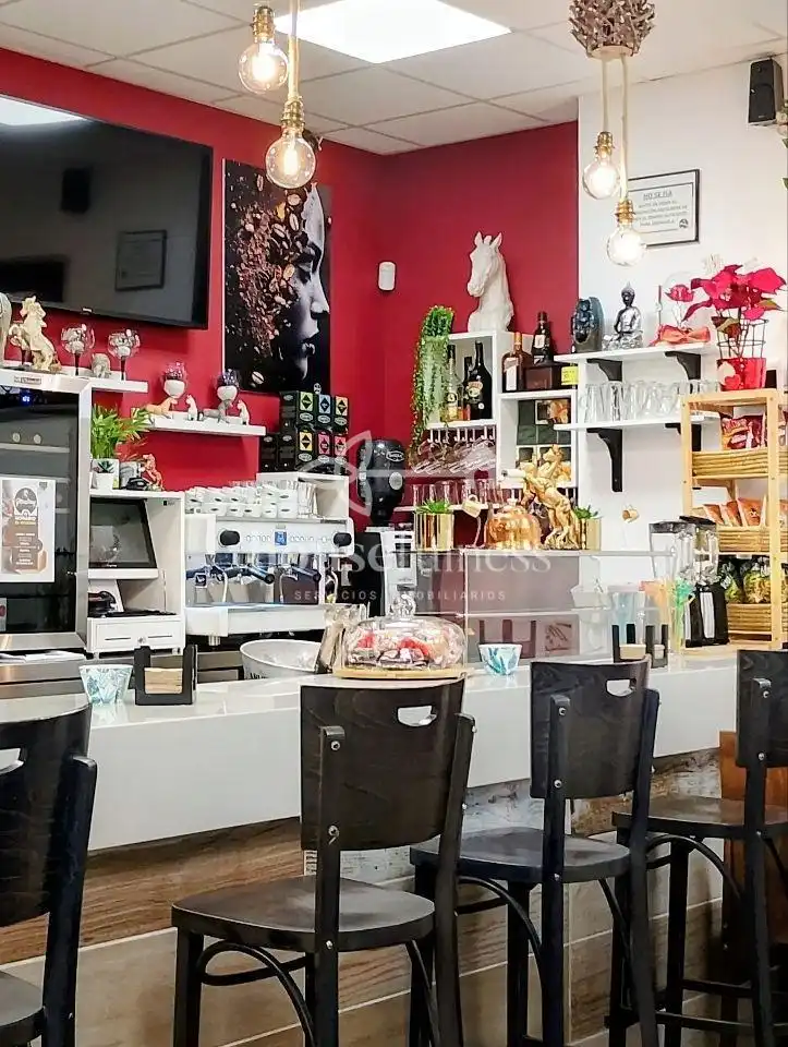 Locale commerciale in vendita a Porta Nova