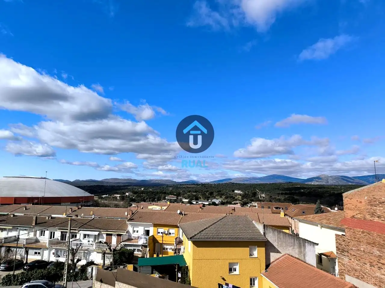 Vista exterior de Pis en venda en Valdemorillo amb Aire condicionat, Calefacció i Terrassa