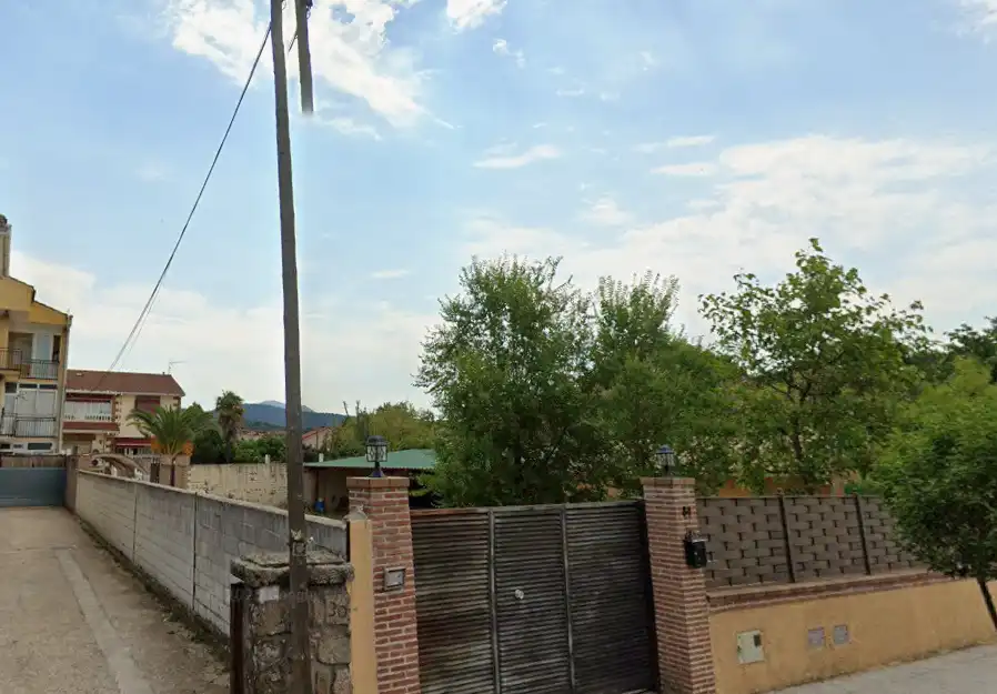 Casa o xalet en venda en Sotillo de la Adrada amb Calefacció i Jardí privat