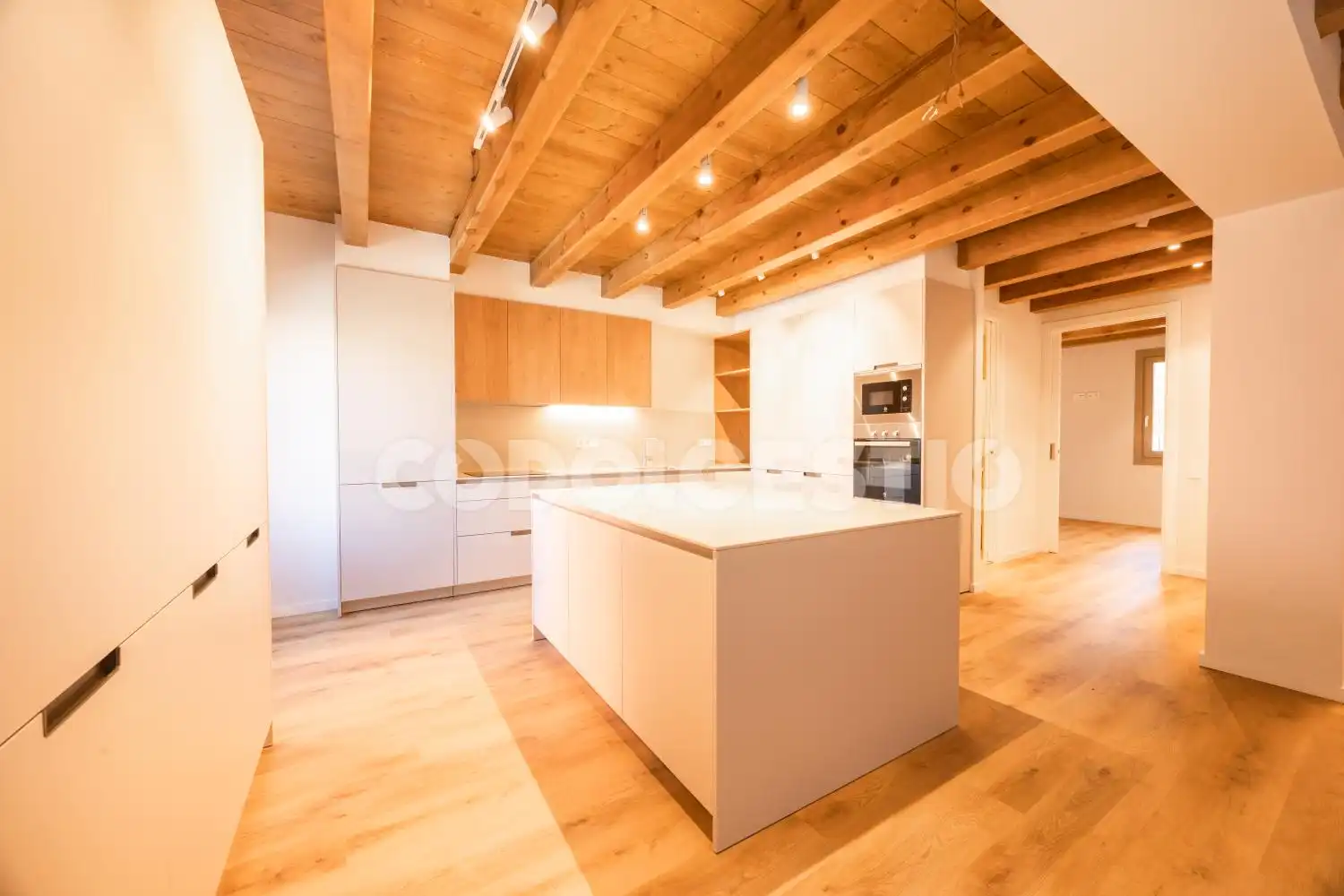 Kitchen of Flat for rent in Vic