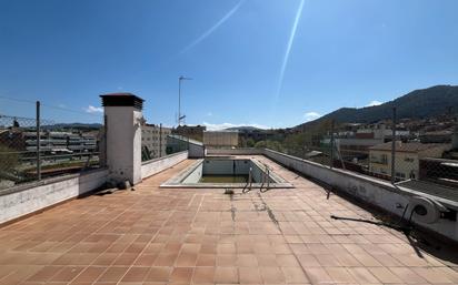 Swimming pool of Single-family semi-detached for sale in Montornès del Vallès  with Air Conditioner, Heating and Terrace