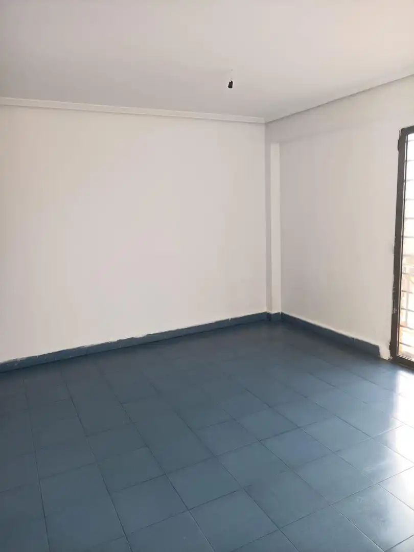 Piso en venta en Zona Calle Valencia, imagen 2