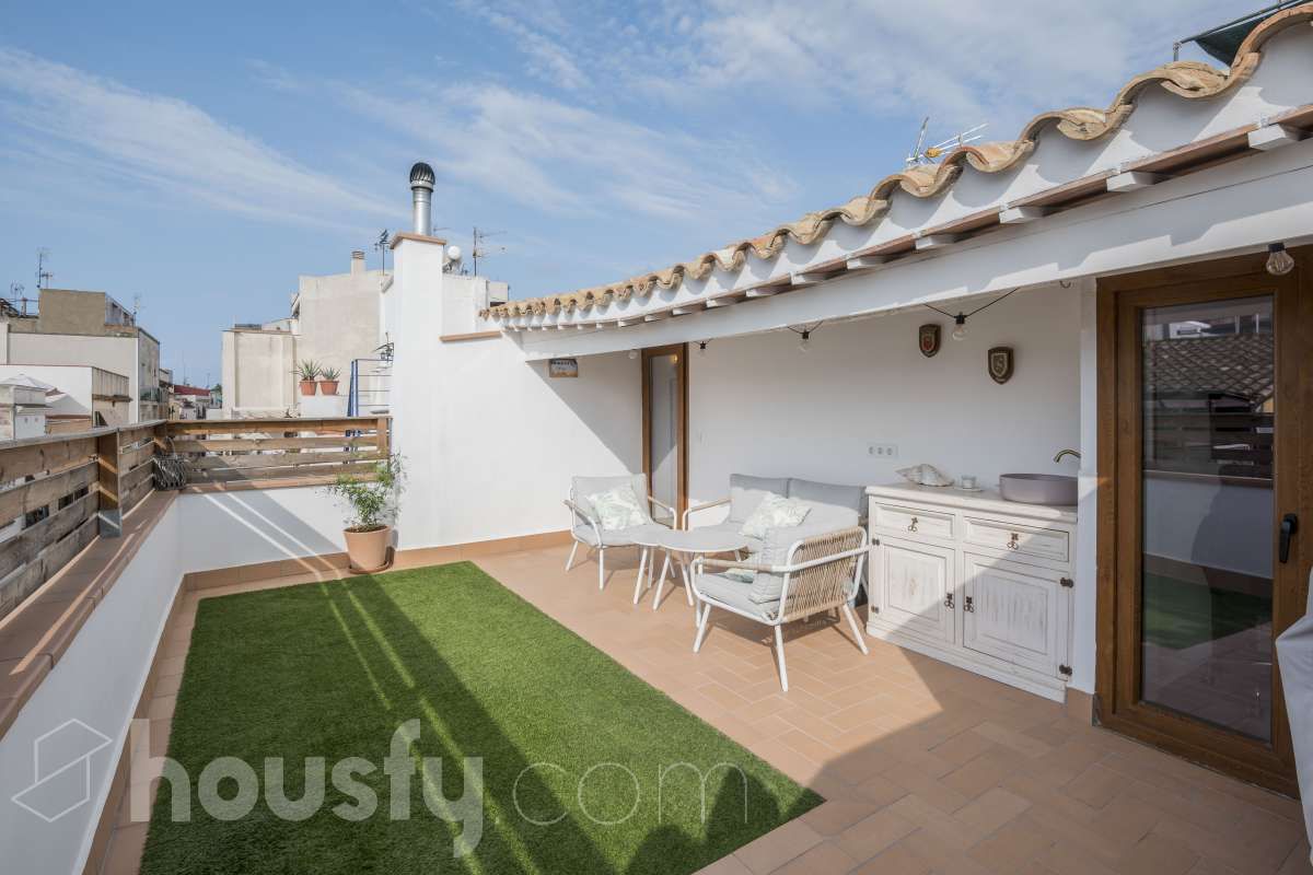 Terrassa de Casa o xalet en venda en Vilanova i la Geltrú amb Aire condicionat, Calefacció i Terrassa