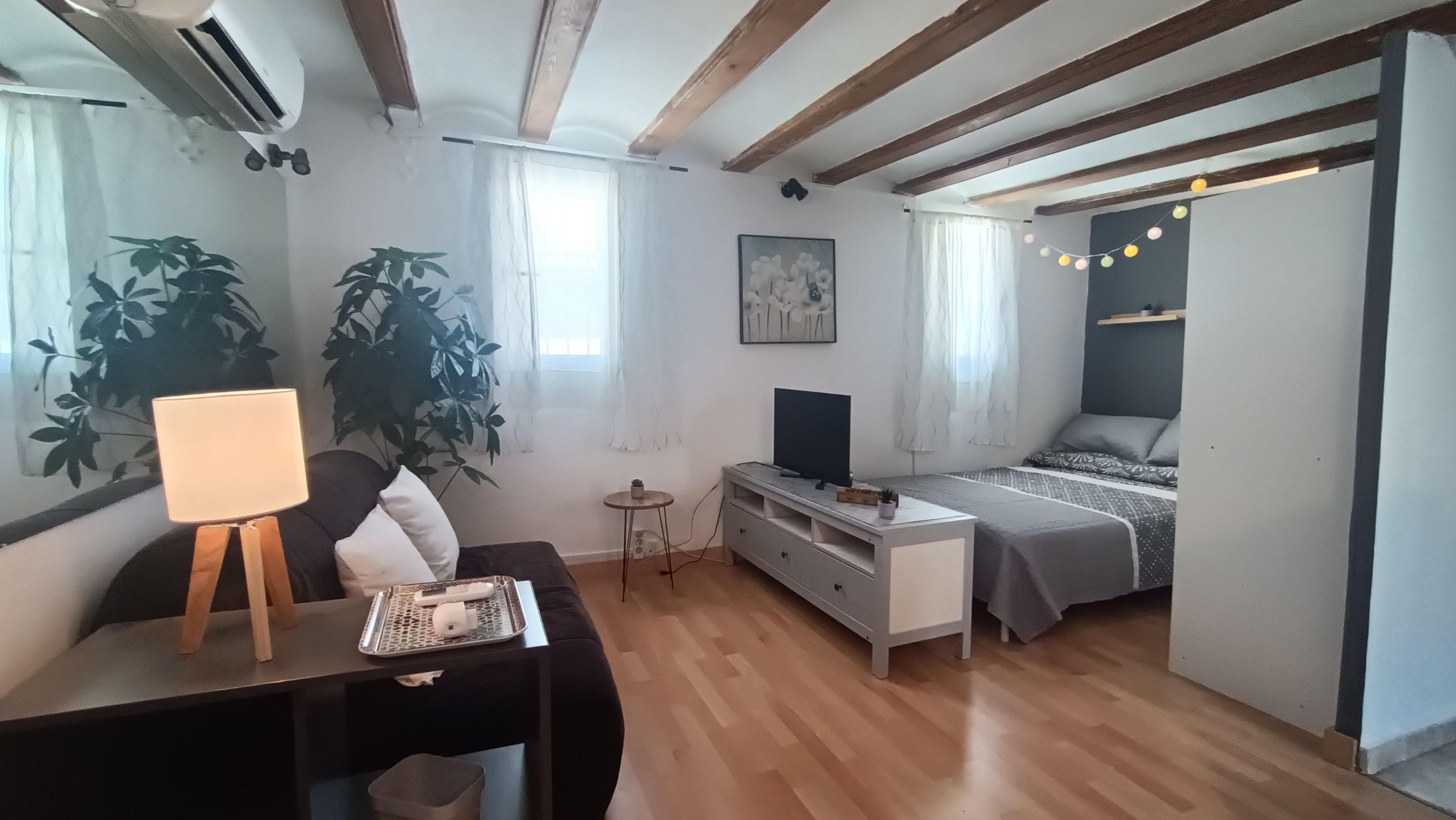 Loft de lloguer a Carrer de la Flor del Lliri, Sant Pere, Sta. Caterina i la Ribera