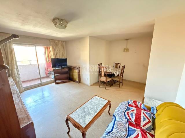 Piso en Venta en Palomeras Sureste