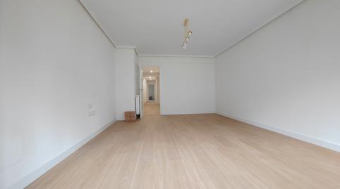 Foto 4 de Pis de lloguer a Calle de Mateo García, Ventas, Madrid