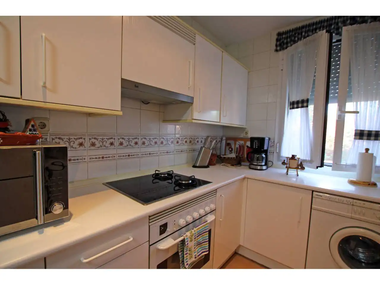 Cocina de Casa o chalet en venta en Cabanillas del Campo con Calefacción, Jardín privado y Terraza
