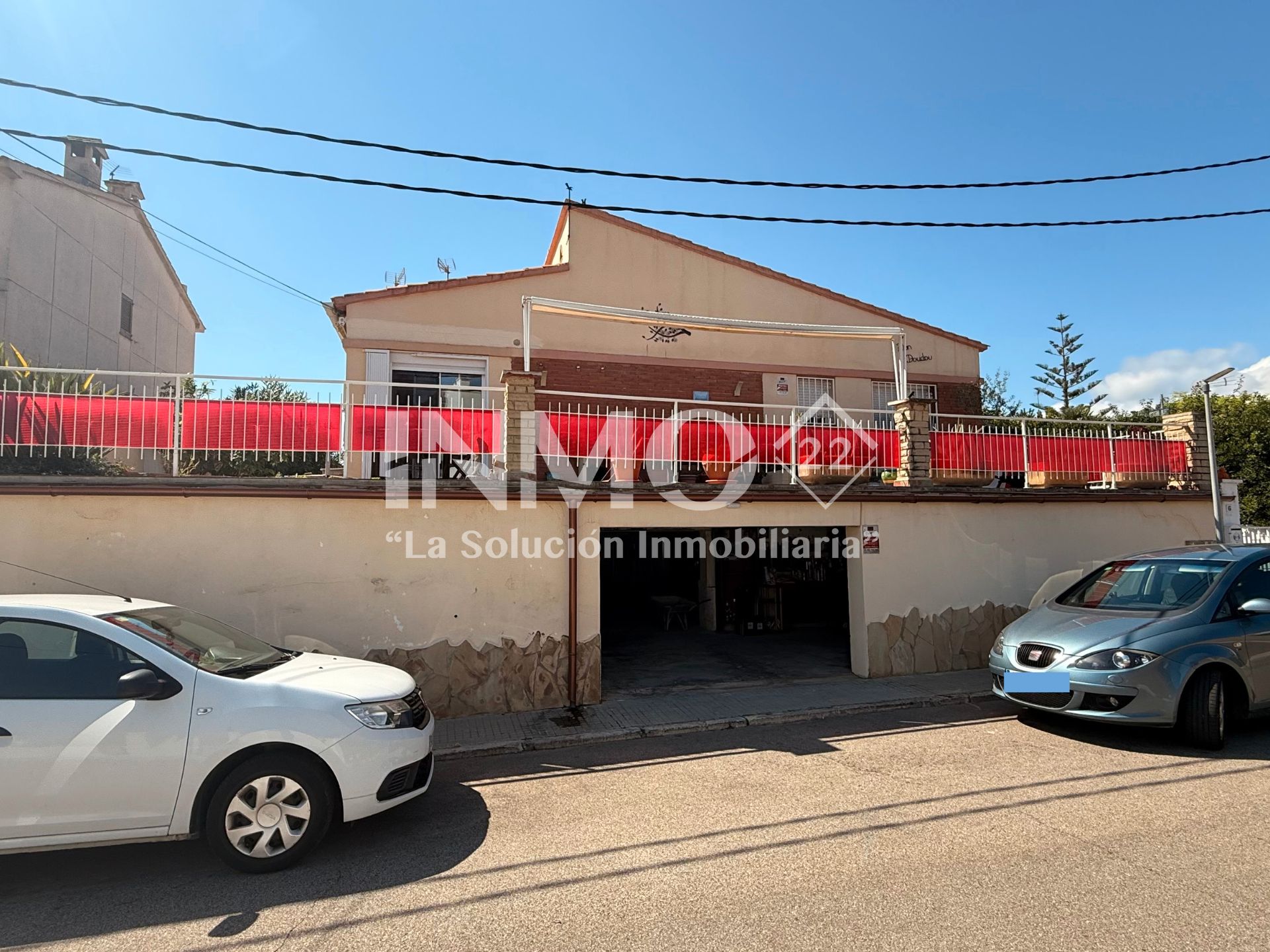 Vista exterior de Casa o xalet en venda en Cambrils amb Aire condicionat, Calefacció i Jardí privat