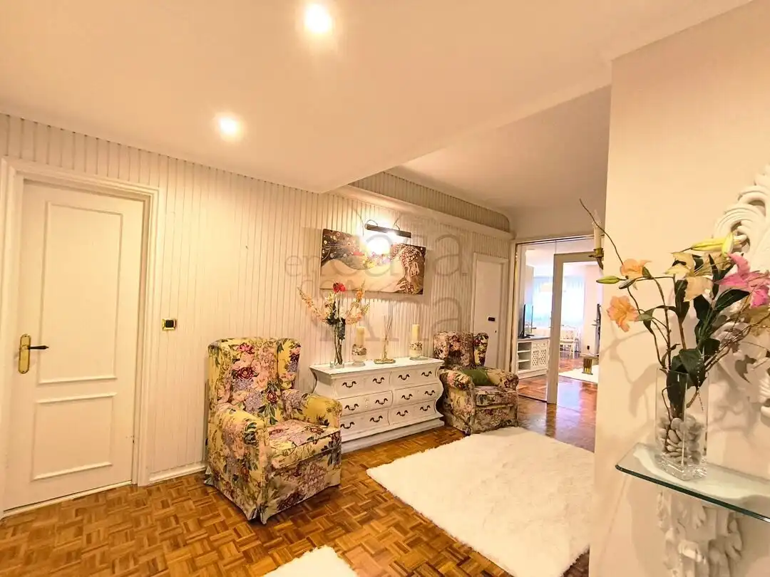 Sala de estar de Piso de alquiler en Bilbao  con Calefacción