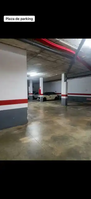 Parkplatz von Wohnung zur Miete in Fuengirola mit Klimaanlage, Terrasse und Abstellraum