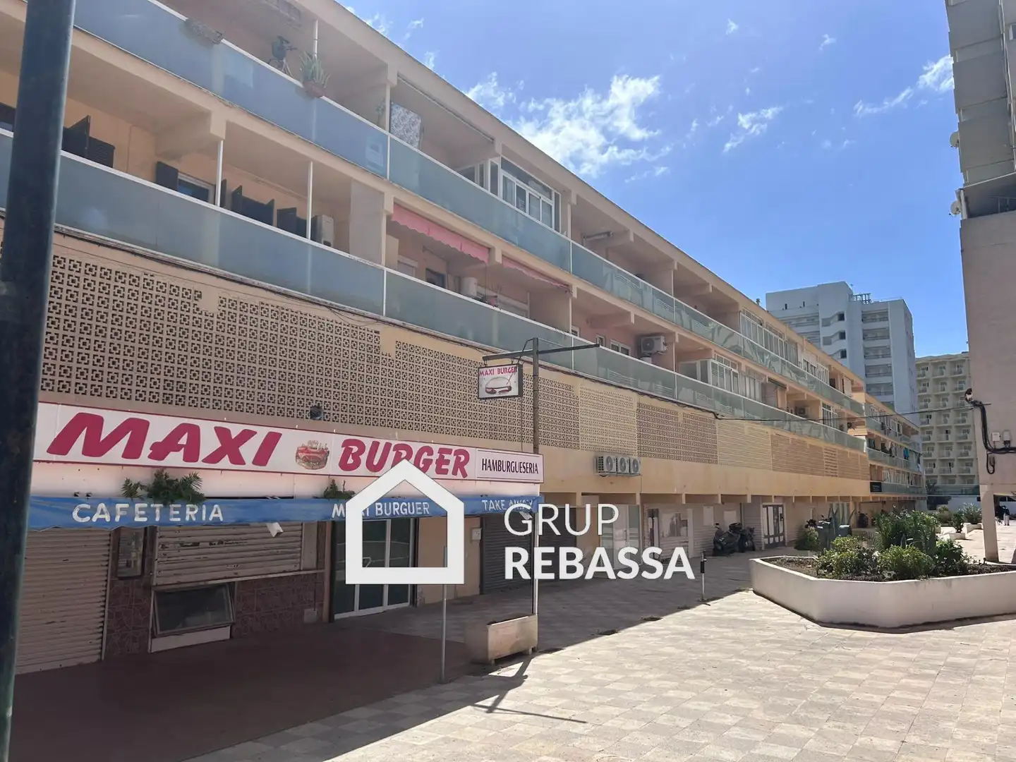 Vista exterior de Apartamento en venta en Calvià con Terraza, Trastero y Balcón
