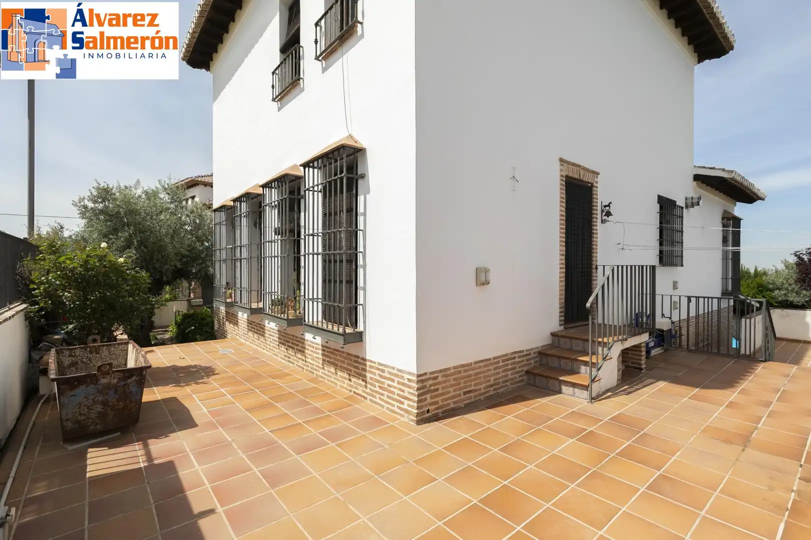 Jardín de Casa o chalet en venta en La Zubia con Aire acondicionado, Calefacción y Jardín privado