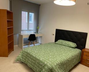 Bedroom of Apartment to share in Salamanca Capital