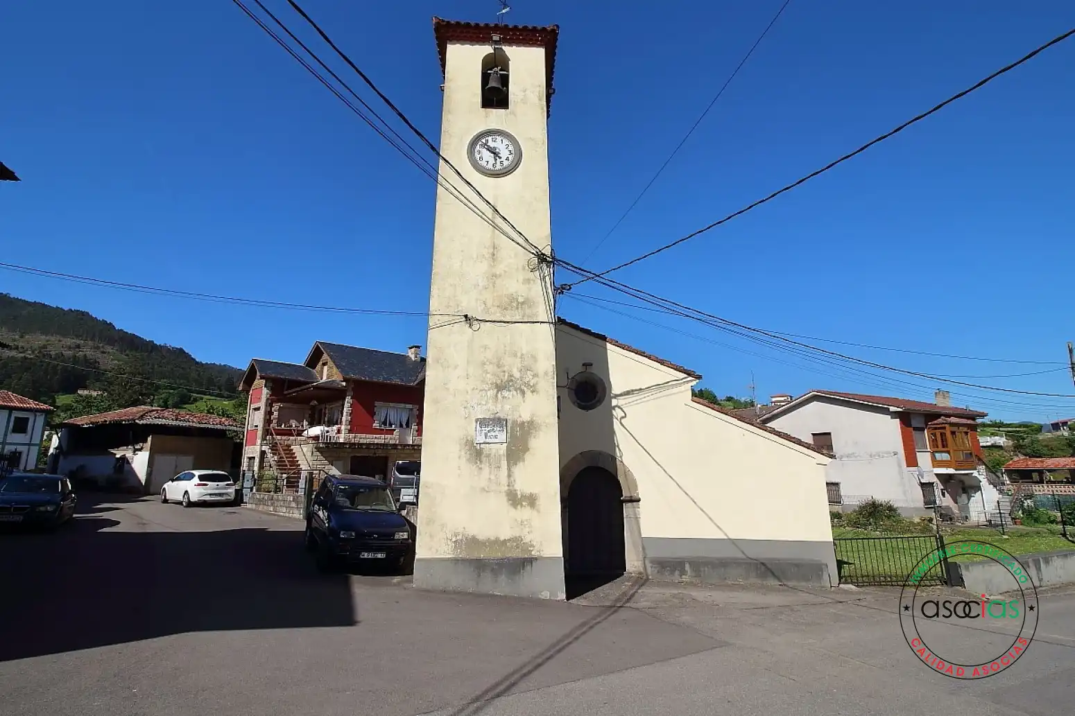 Vista exterior de Casa adosada en venta en Pravia con Calefacción