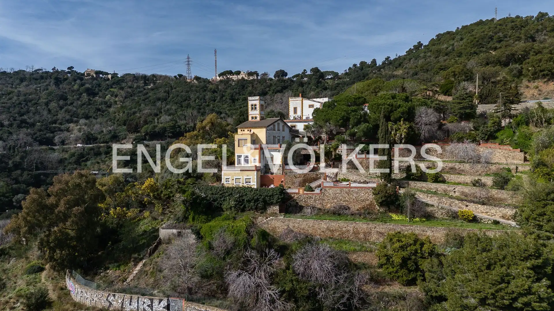 Country house zum Verkauf in Barcelona mit Heizung, Parkett und Terrasse