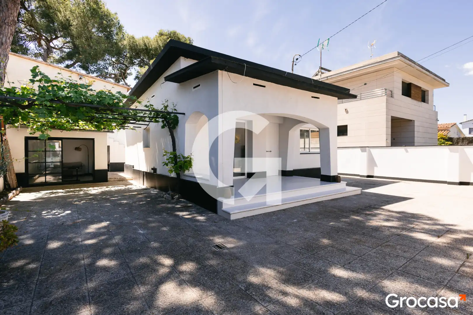 Exterior view of Houses for sale in Castelldefels  with Terrace