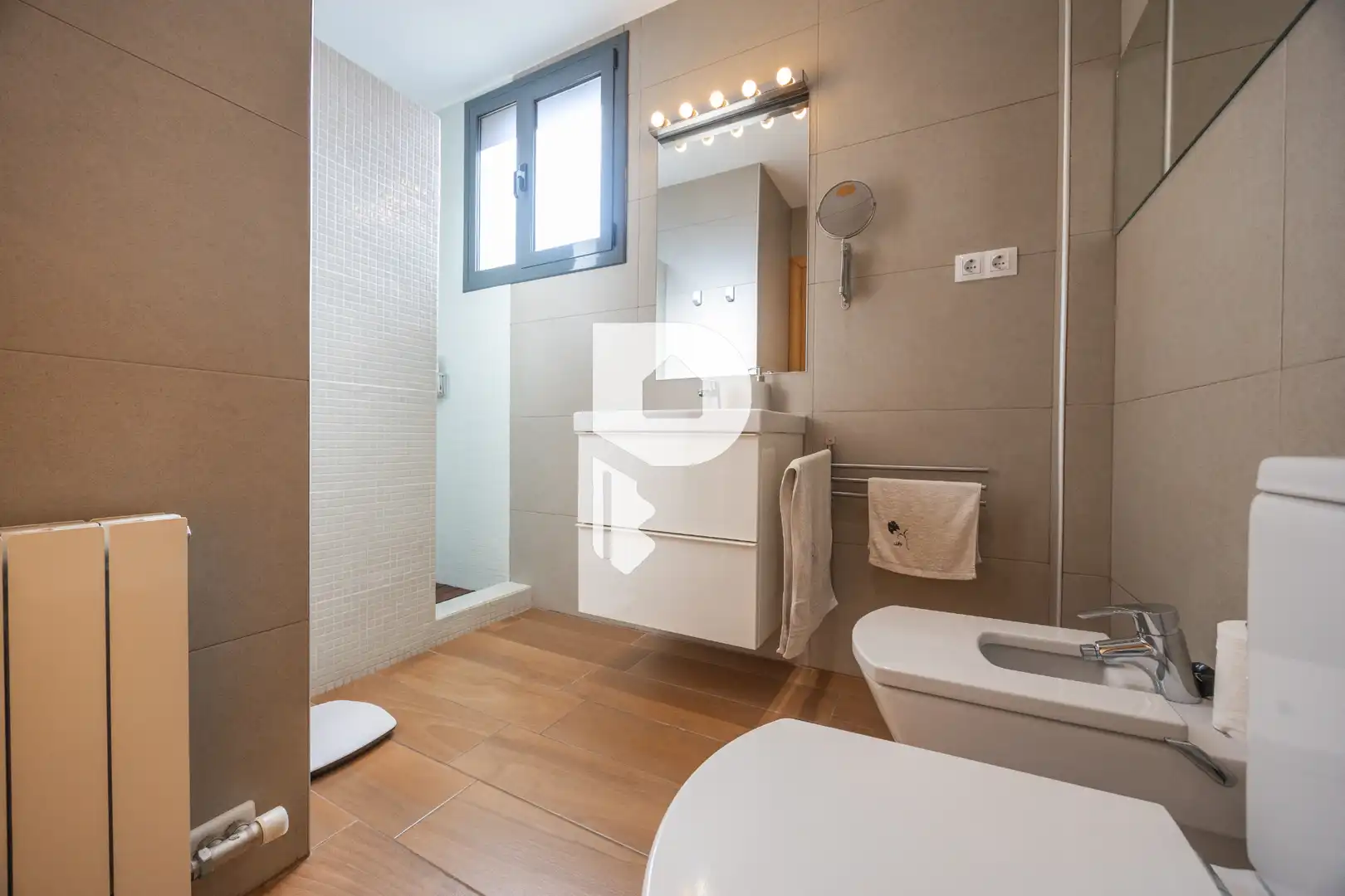 Baño de Casa o chalet en venta en Vallirana con Aire acondicionado, Calefacción y Jardín privado