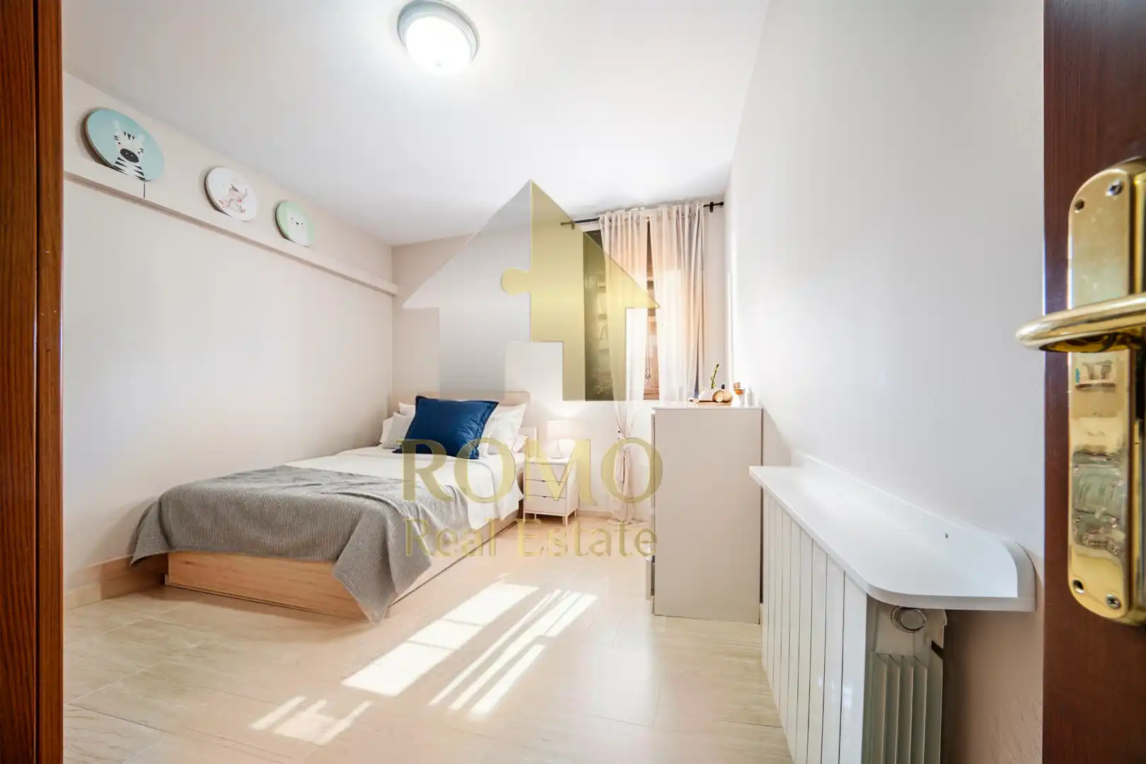 Habitación de Dúplex en venta en Canovelles con Aire acondicionado, Calefacción y Balcón
