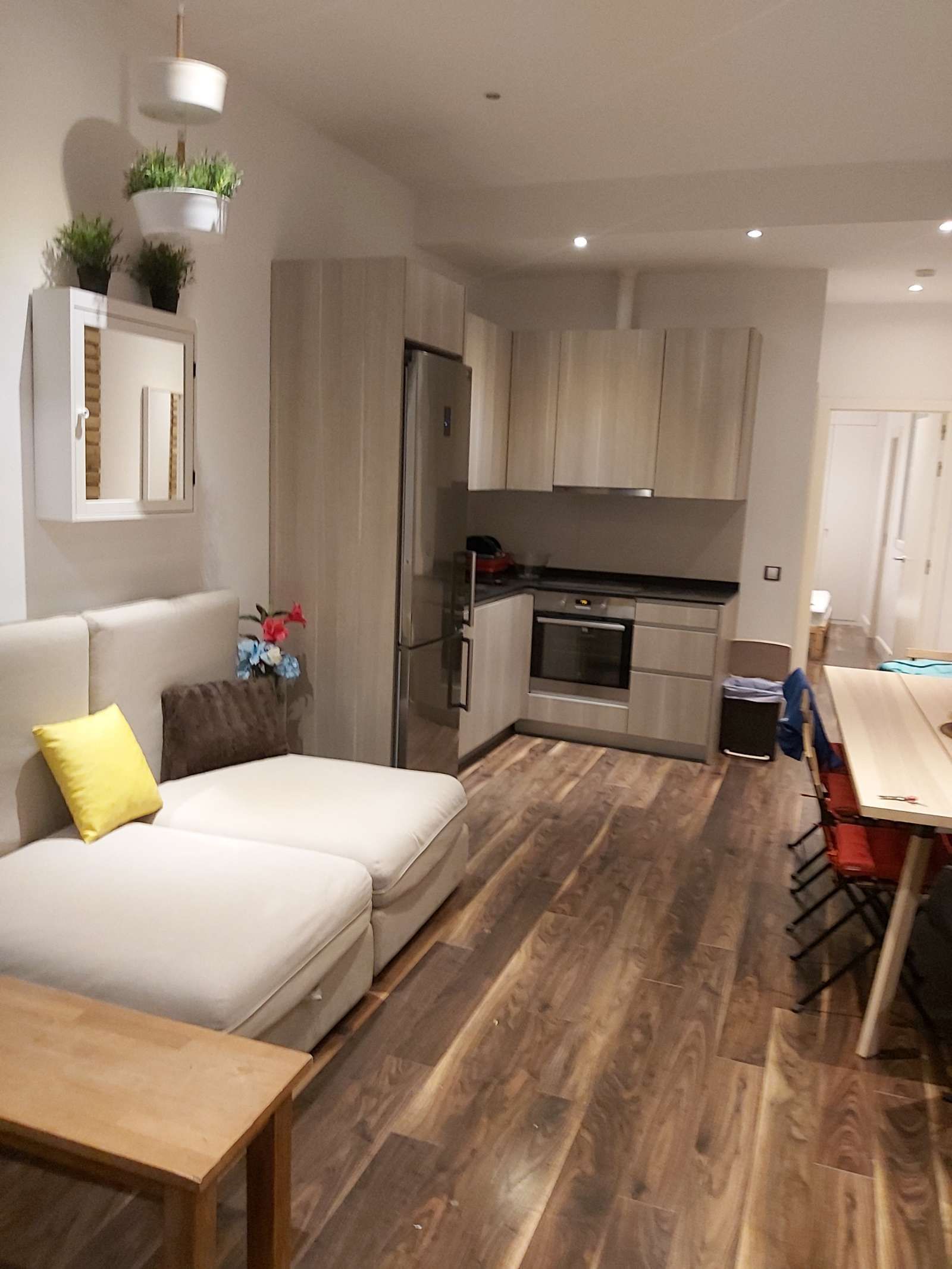 Apartment to share in Sol