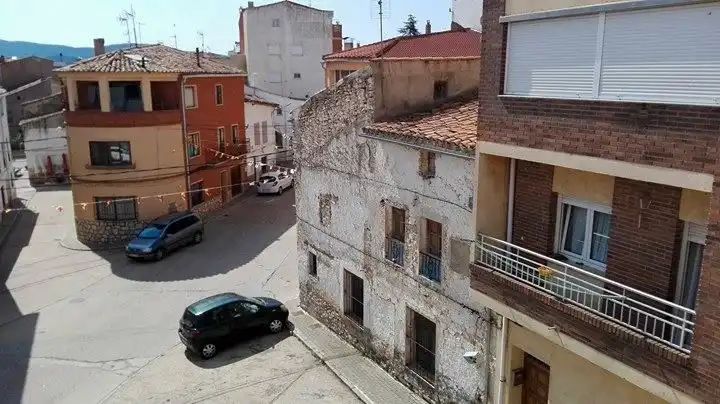 Vista exterior de Casa o xalet en venda en Talayuelas amb Terrassa i Balcó