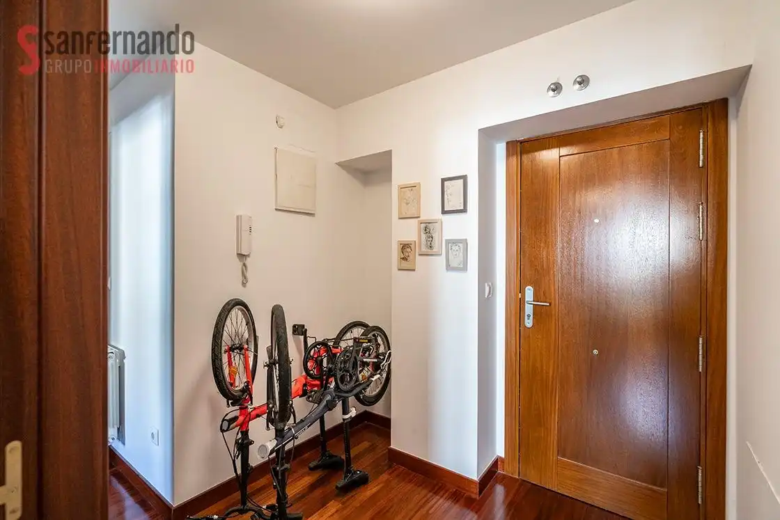 Apartamento en venta en Torrelavega  con Calefacción, Amueblado y Balcón