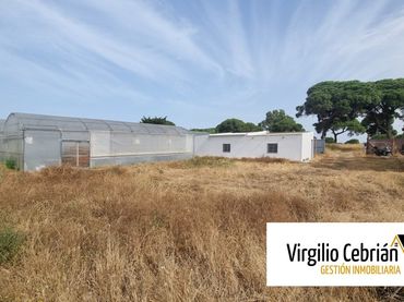 Casa rústica con jardín en venta en Las Tres Piedras - Costa Ballena