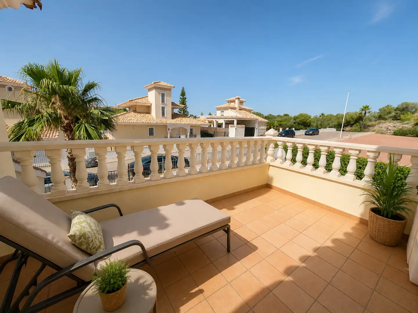 Terrassa de Casa o xalet en venda en Orihuela amb Aire condicionat, Calefacció i Jardí privat