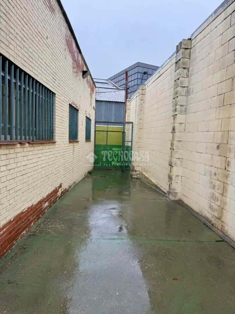 Local comercial en venta en Zona Industrial, imagen 20